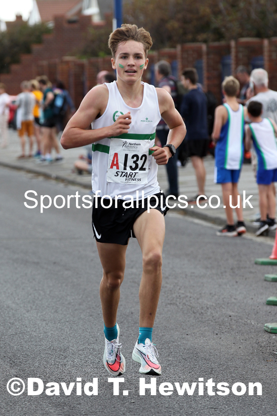 Mens under-17s 2021 Northern 6 and 4 Stage and Young Athletes Road Relays, Redcar. Photo: David T. Hewitson/Sports for All Pics